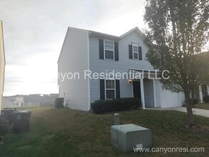 5 Leesford Trail in Greensboro, NC - Building Photo - Building Photo