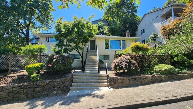 1518-1522-1522 SW Harrison St