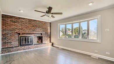 1129 Alden Ln in Buffalo Grove, IL - Building Photo - Building Photo
