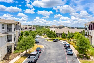 Wiregrass at Stone Oak in San Antonio, TX - Foto de edificio - Building Photo