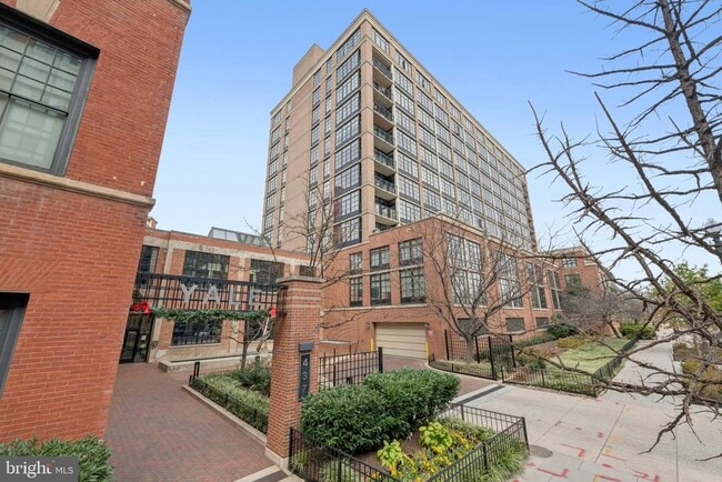 property at 437 New York Ave NW