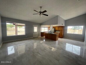 17853 N 43rd Dr in Glendale, AZ - Building Photo - Building Photo