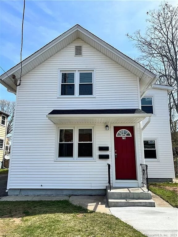 75 East Ave, Unit 1 in West Haven, CT - Building Photo - Building Photo