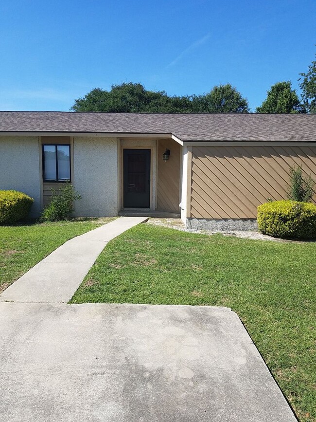 property at 506 Heritage Pl