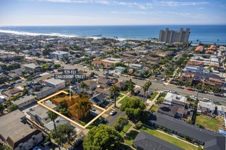 929-931 Chalcedony St in San Diego, CA - Foto de edificio - Building Photo