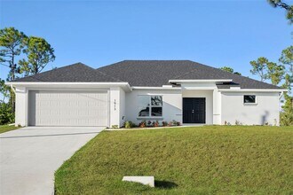 1913 NW 30th St in Cape Coral, FL - Foto de edificio - Building Photo