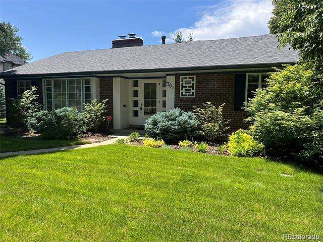 property at 701 S Clayton St