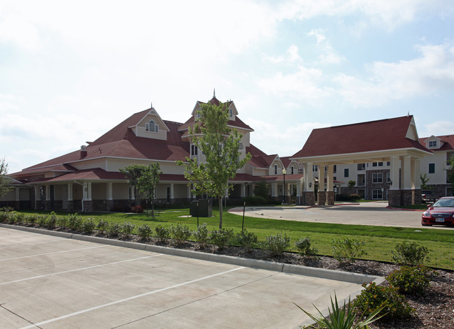 Country Lane Seniors Community in Waxahachie, TX - Building Photo - Building Photo