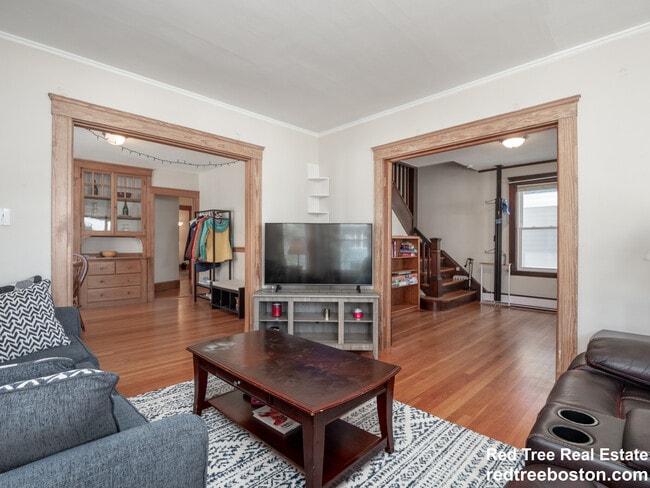 54 Upland Rd, Unit 2