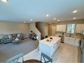 14870 Willemite Way NW in Ramsey, MN - Foto de edificio - Building Photo