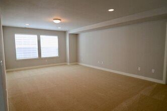 1245 Pine Crest Cir NE in Issaquah, WA - Building Photo - Building Photo