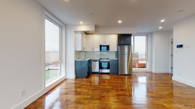 138-28 Queens Blvd, Unit 7A in Queens, NY - Building Photo - Building Photo