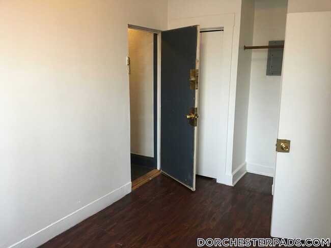property at 451 Norfolk St