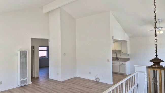 15810 Normandie Ave, Unit Apt 2 in Gardena, CA - Foto de edificio - Building Photo