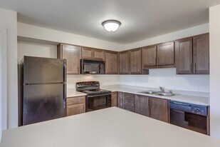 Urban Center in Lynnwood, WA - Building Photo