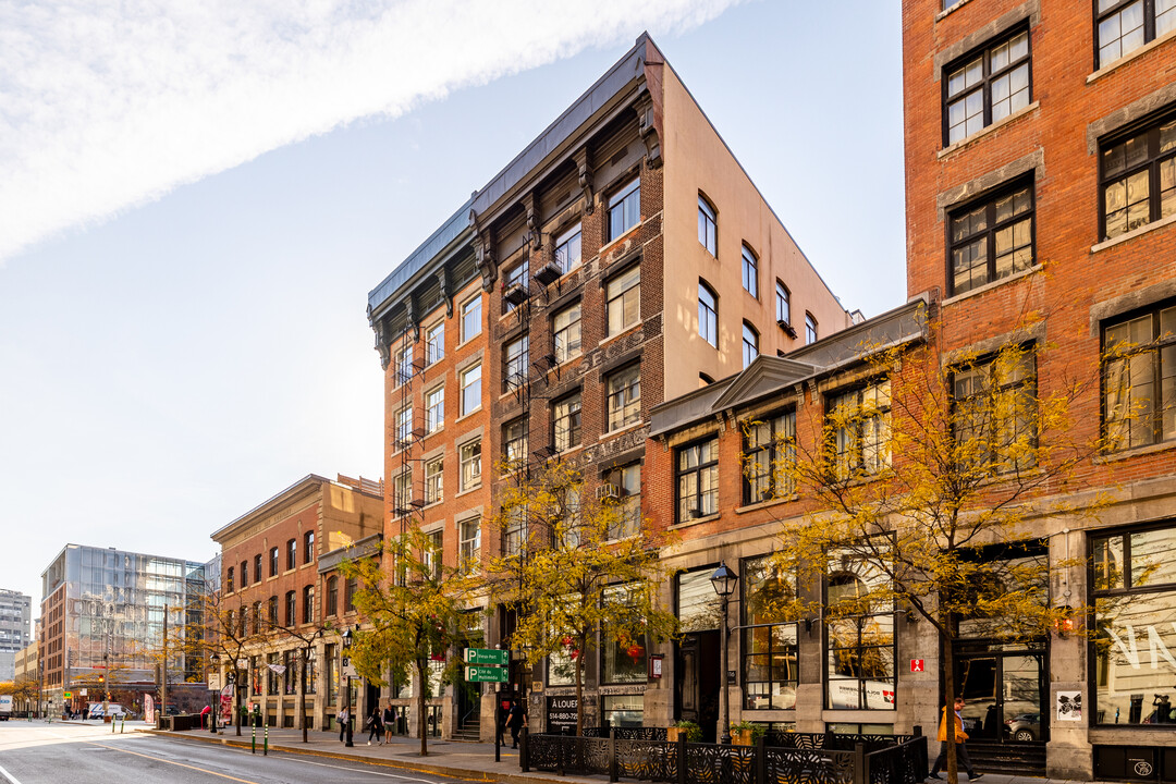 110-112 McGill in Montréal, QC - Building Photo