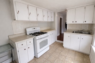 49 Berryman Ave in St Catharines, ON - Building Photo - Building Photo