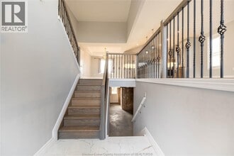 21 Noble CRT in Amherstburg, ON - Building Photo - Building Photo