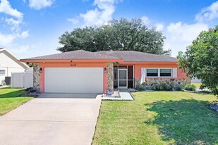 16038 Tree Line Dr in Hudson, FL - Building Photo