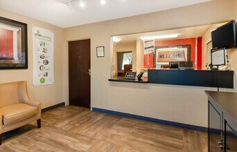 Furnished Studio-Roanoke - Airport in Roanoke, VA - Building Photo - Building Photo