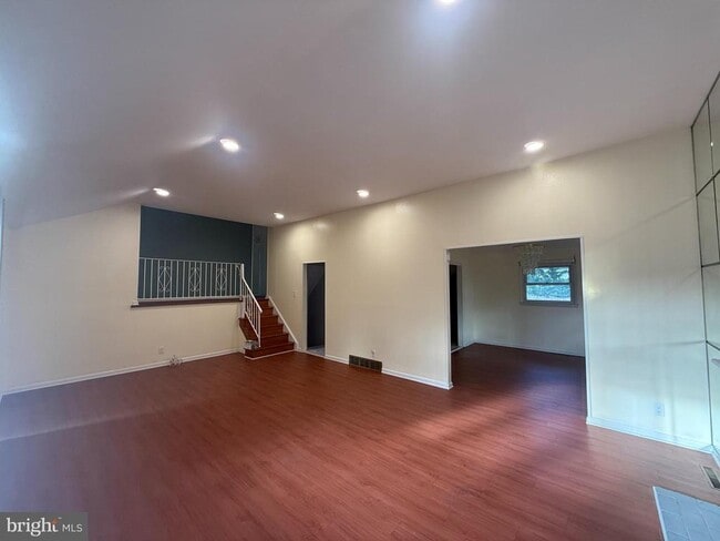 118 Spring House Rd in Cherry Hill Township, NJ - Building Photo - Building Photo