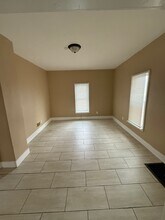 5891 Vancourt St in Detroit, MI - Foto de edificio - Building Photo