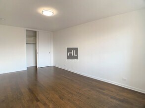 E 16 ST in New York, NY - Building Photo - Building Photo