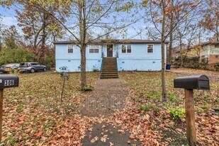 304 Glenwood Cir in Chattanooga, TN - Building Photo