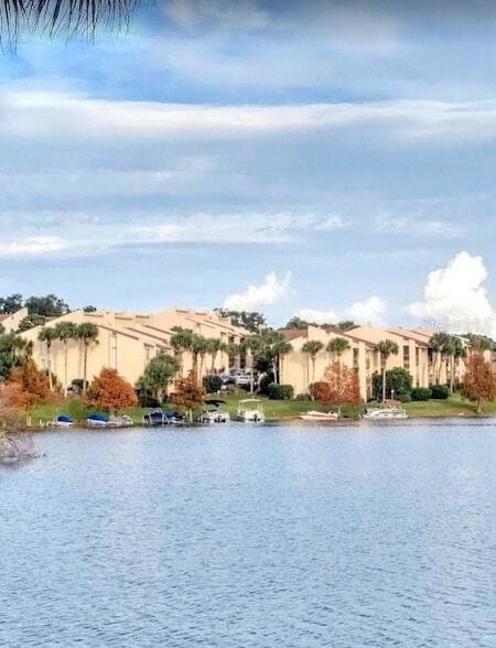 524 Orange Dr, Unit 33 in Altamonte Springs, FL - Building Photo - Building Photo