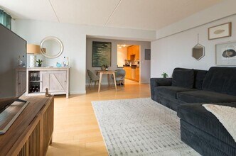 108 Peterborough St, Unit PHN in Boston, MA - Building Photo - Building Photo