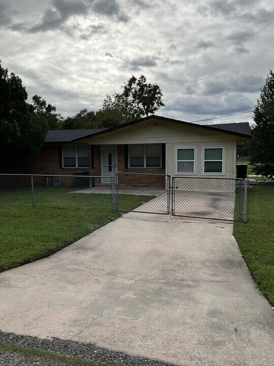 514 Joan St in Macclenny, FL - Building Photo