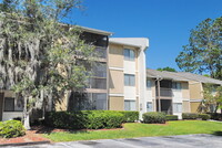 Stone Creek Apartments in Tampa, FL - Building Photo - Building Photo