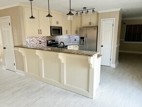 5850 Falcon Ln in Beaumont, TX - Building Photo - Building Photo