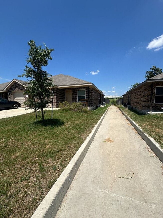 property at 1010 B Zora Dr