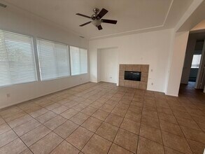 103 Romanza Ln in Palm Desert, CA - Building Photo - Building Photo