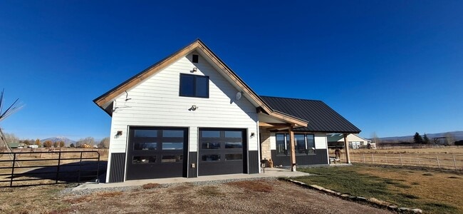 property at 955 Chekwa Trail