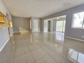 4849 Sable Pine Cir in West Palm Beach, FL - Building Photo - Building Photo