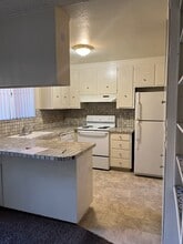 2040 Alta Loma St in Davis, CA - Building Photo - Building Photo