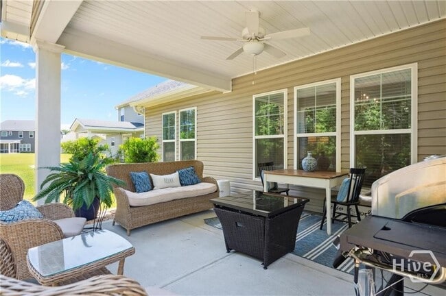 property at 116 Como Dr