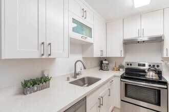 5305 Ridgeview Cir in El Sobrante, CA - Building Photo - Building Photo