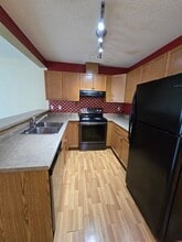 14603 Miller Blvd NW in Edmonton, AB - Building Photo - Building Photo