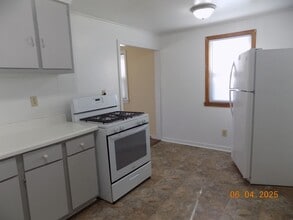 457 Frank St in Elmira, NY - Building Photo - Building Photo