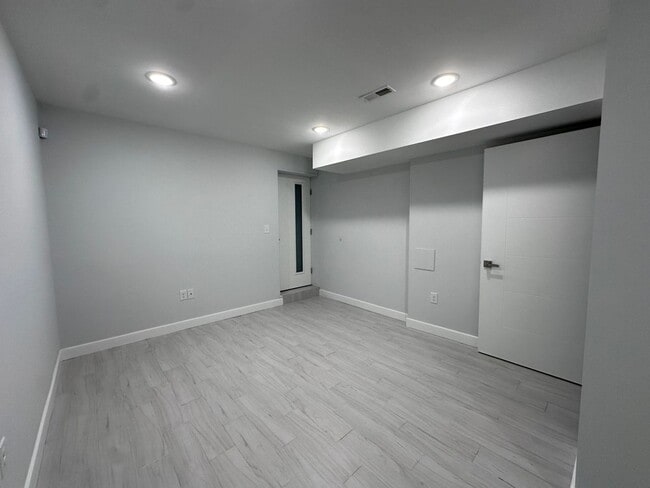 property at 2224 N Franklin St