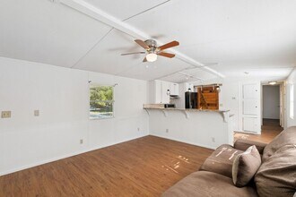 12516 Cemetery Rd in Winter Garden, FL - Foto de edificio - Building Photo