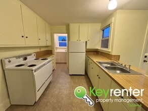 3614 N 29th St in Tacoma, WA - Building Photo - Building Photo