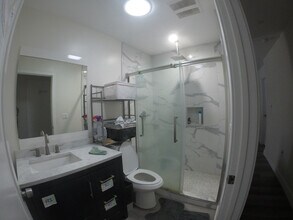 3720 Elm Ave in Long Beach, CA - Building Photo - Building Photo