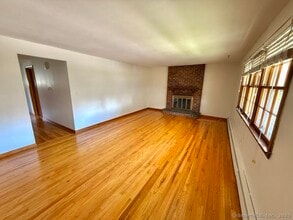 432 Wiklund Ave in Stratford, CT - Building Photo - Building Photo
