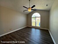 2178 Skyview Dr photo'