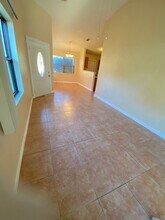 4 Prosperity Ln in Palm Coast, FL - Building Photo - Building Photo