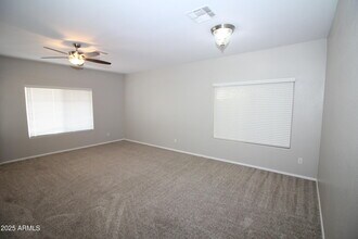 8166 W Rose Garden Ln in Peoria, AZ - Building Photo - Building Photo